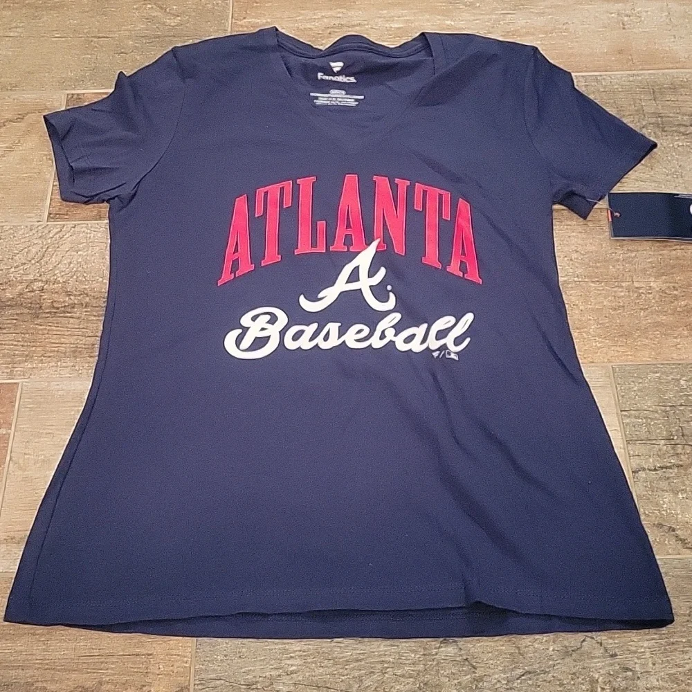 Womens Small Atlanta Braves V Neck Shirt. NWT - Picture 1 of 9